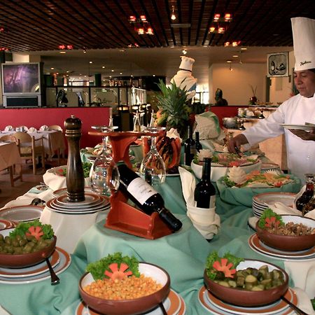 Real Plaza Hotel & Convention Center La Paz Restoran foto